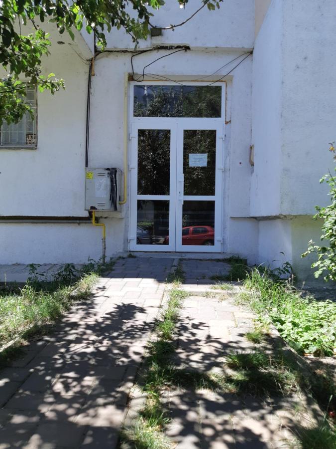 Maxx Lake Apart Bacău Exterior foto