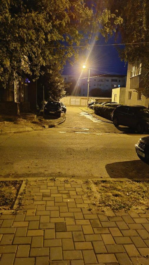Maxx Lake Apart Bacău Exterior foto